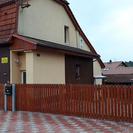 Apartman U Potoka Sadov 外观 照片
